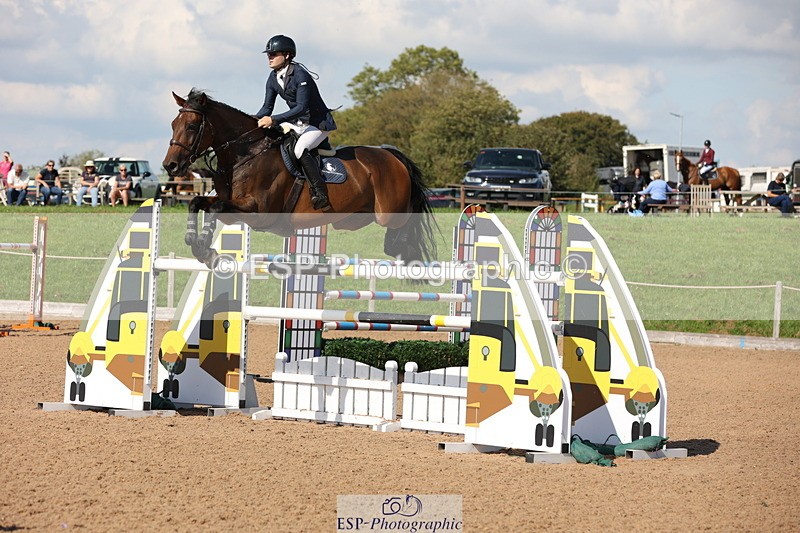 230915A-145230-02804 - Cls 5 National 1.40m