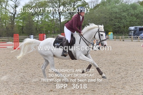 BPP_3618 - CLASS 4 - FRI - Senior BritiNovice/ 90cm Open