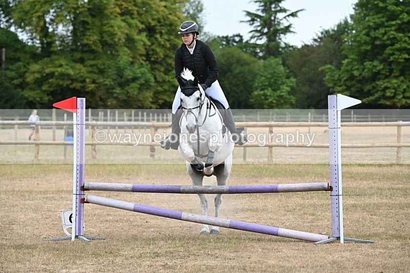 WJ6_0911 - Class 14 Intermediate Jumping 75cm