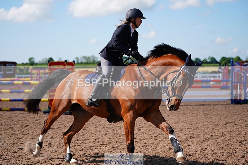 240525A-090116-04966 - Cls 13 Snr 1.05m and 1.10m