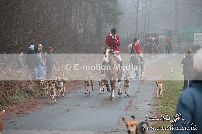 HUPY 261224 153 - Pytchley with Woodland Hunt Boxing Day Meet 26th December 2024