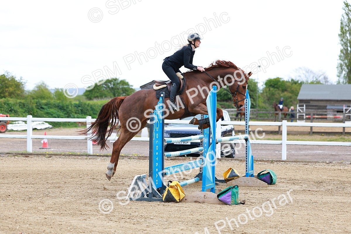 SBM_002243 - Class 10 - Senior Newcomers - 1.10m