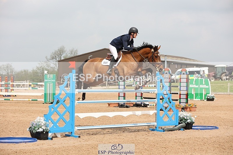 250424-114437-05036 - Cls 1 - 2 Star Small Tour