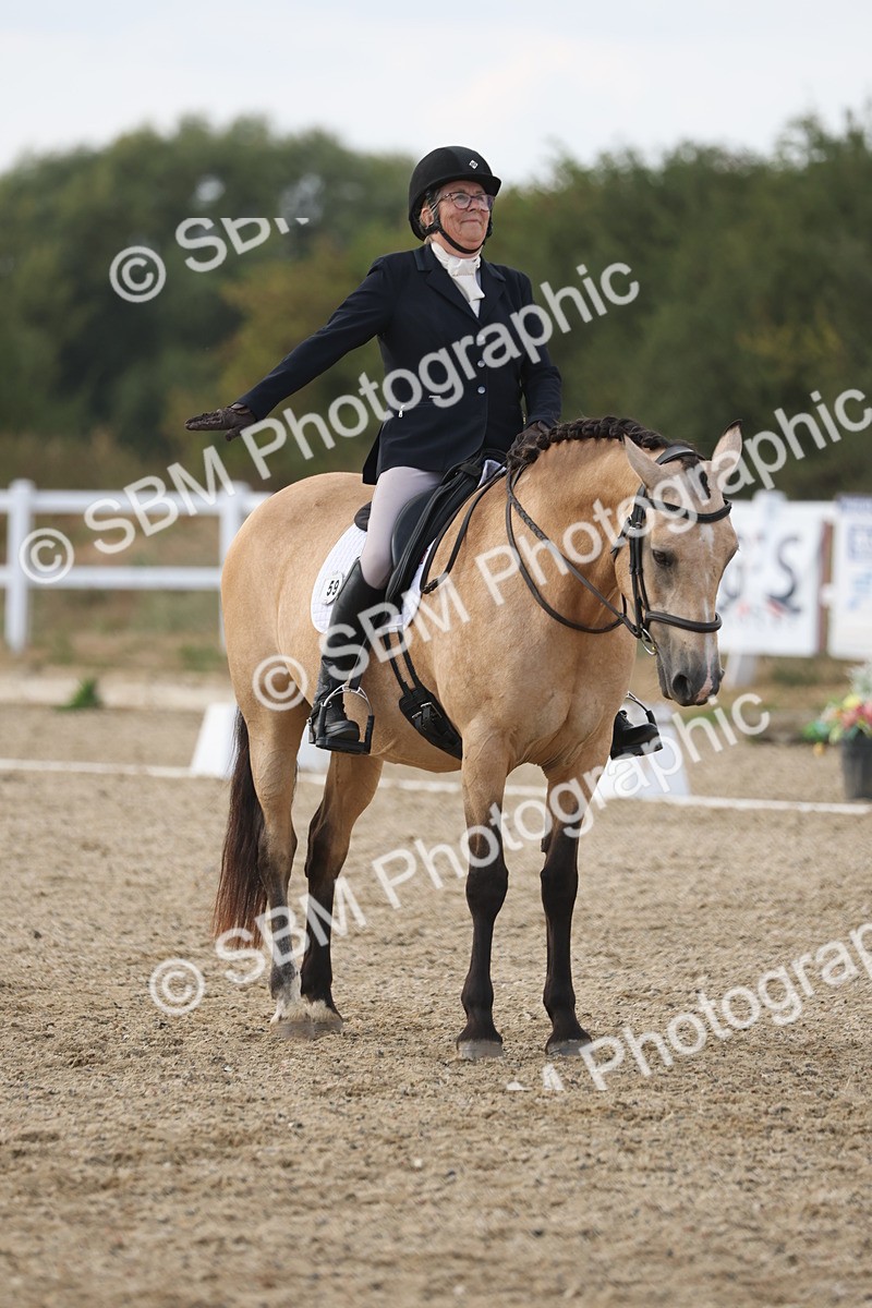 SBM_015704 - Class 6 - E5 Silver 15.54.16.58