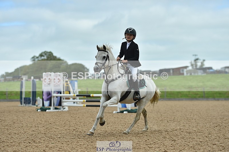 230819A-095824-00121 - Cls 36 Stepping Stones 128cm + 138cm