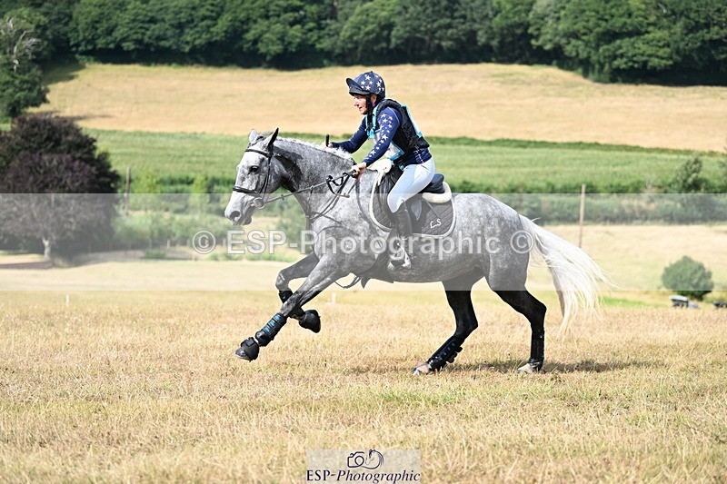 250803A-162155-16954 - Q-754-Leigh.Smallacombe-CRUISING.CARRA