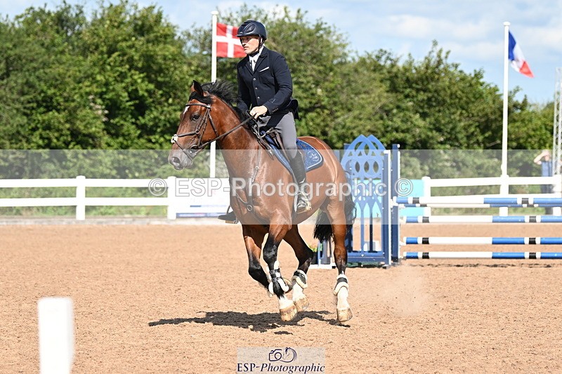 240728A-103931-08204 - Cls 35 Snr Discovery and 1m Open