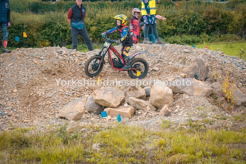 DSCF0129 - Ripon MC Trial 27/09- kids