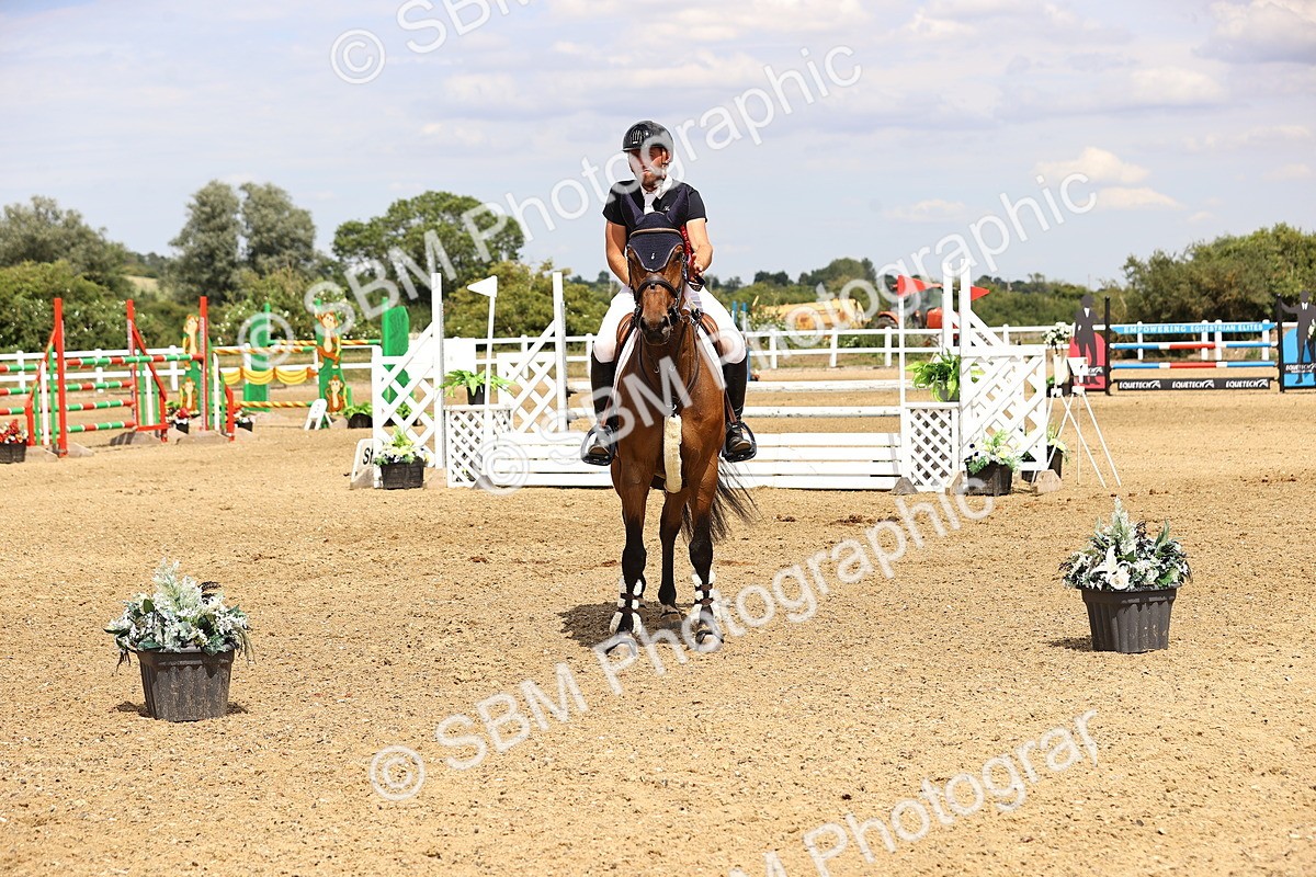 SBM_002111 - Class 16 - GFS Senior Newcomers 1.25m