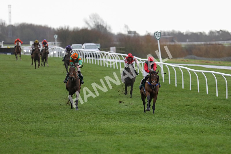 281223-Race 1-Trac-3022 - Race 1