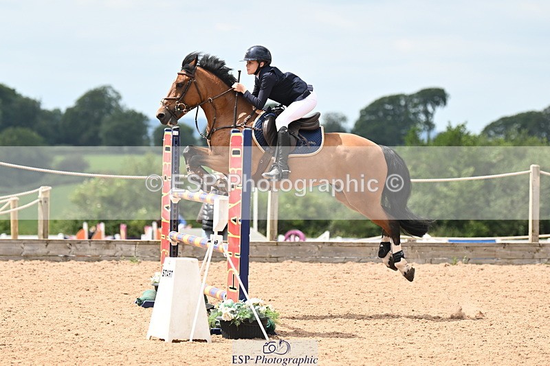 240630A-141306-14057 - Cls 25 HOYS 138cm Qualifier