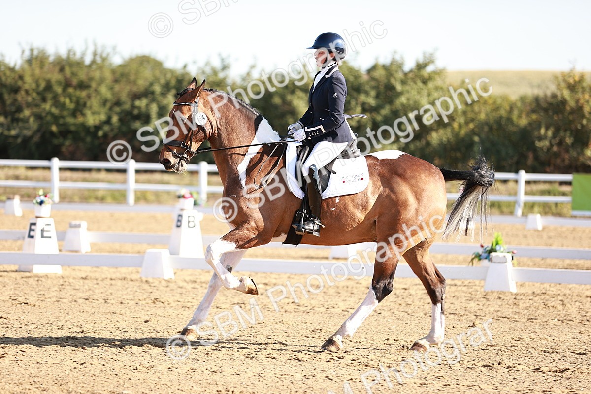 SBM_004240 - Class 12 - Novice 5 - 9.07-10.10