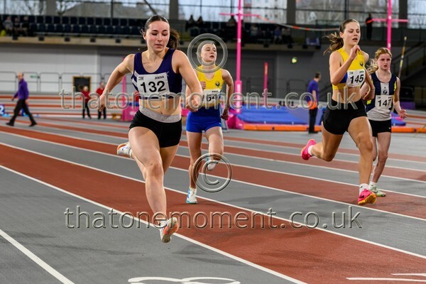 AgeInd25SAT-917964 - Track Female Set One