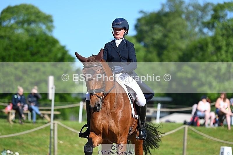 230526-090408-05373 - 451-COOLEY_SNAPCHAT-Selina_Milnes-DR