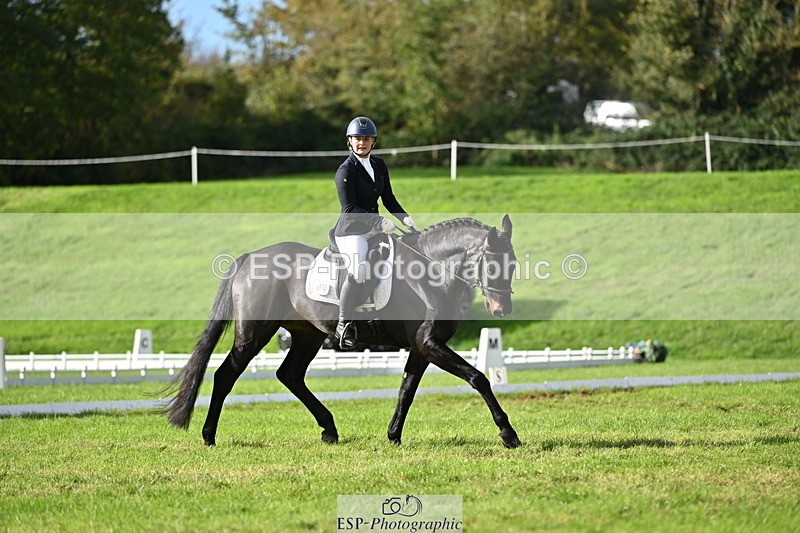 251024A-120751-09516 - F-468-Tabitha.Stephenson