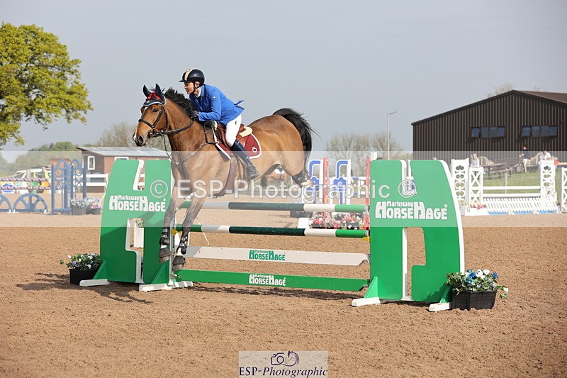 240511A-090403-10902 - Cls 32 Foxhunter