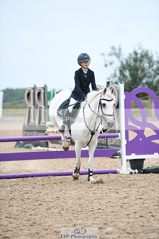 250807-104509-00309 - 80cm Round 1