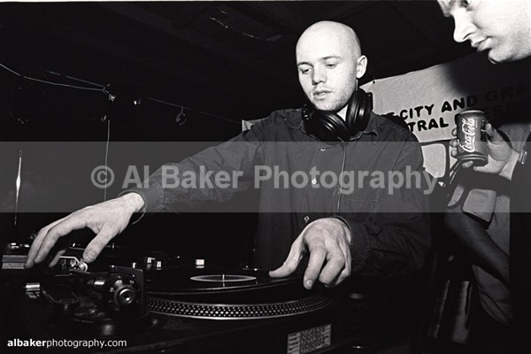 43 - Friends-&-Family @ the roadhouse 06.04.02