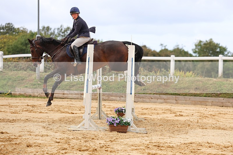 3E7A2280 - Class 4: Senior British Novice/90cm open
