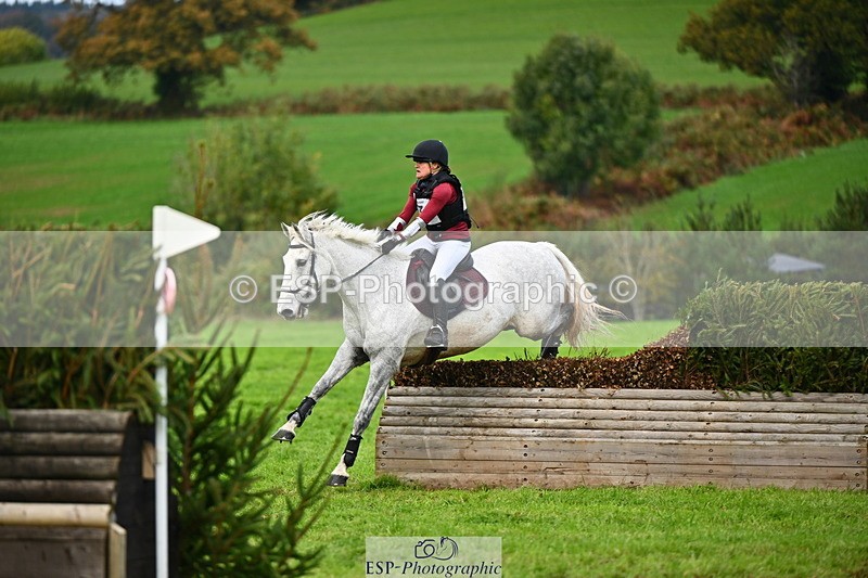 251025A-134351-20421 - F-476-Romellie.Brown