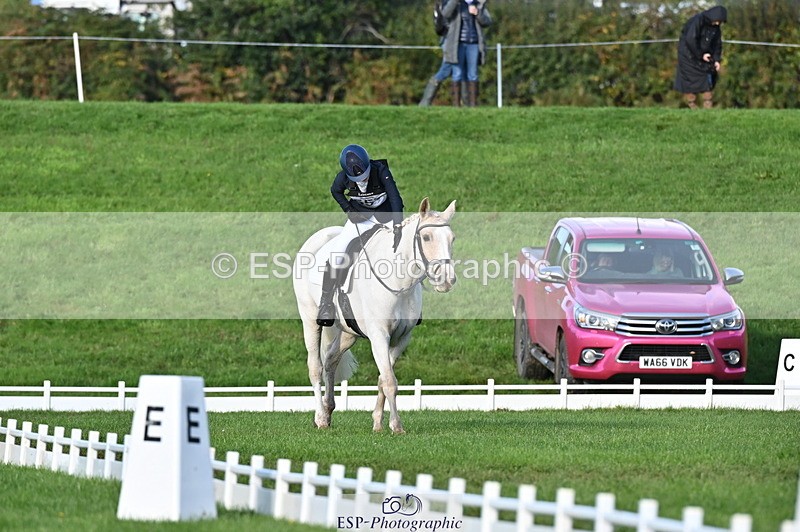 251024A-103522-08379 - G-557-Imogen.Knight