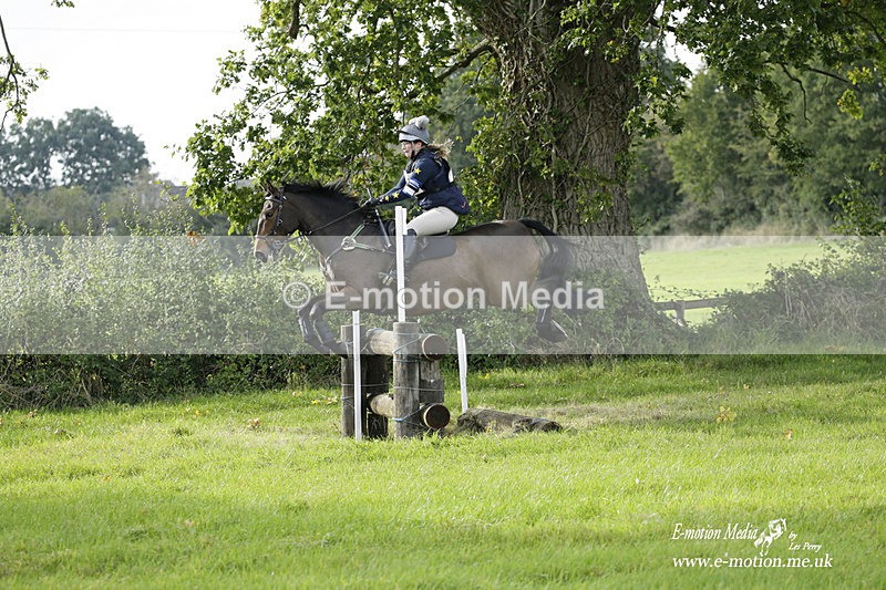  WWHT 171021 3083 - Intermediate (0.90m)  17/10/21