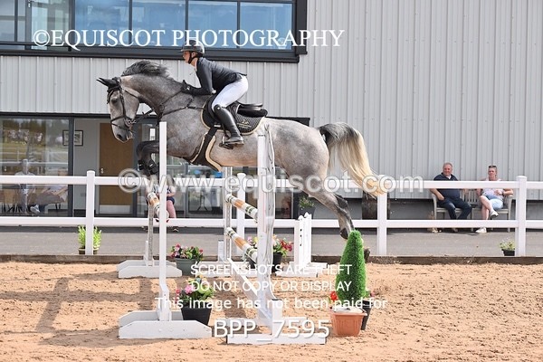 BPP_7595 - CLASS 15 FRI Senior 1.05m Open