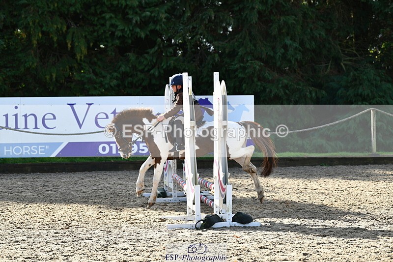 251004A-112352-00605 - Classes 4 & 5 50cm