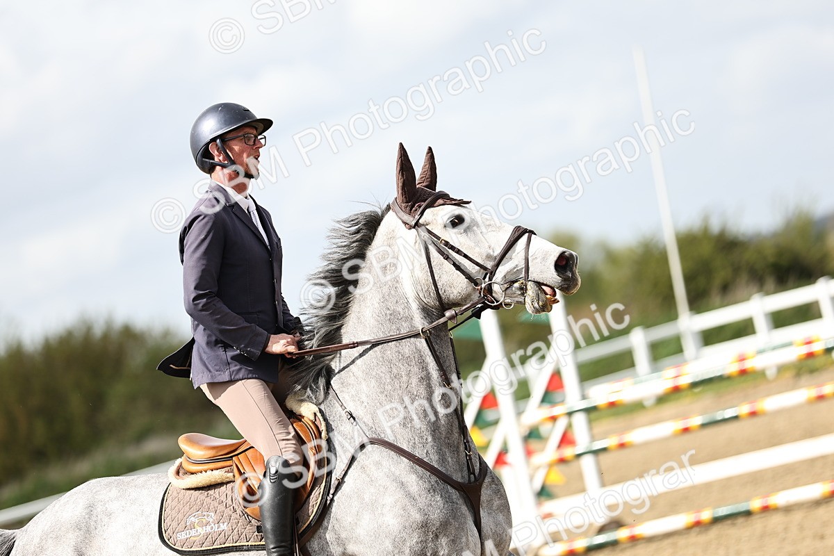 SBM_001189 - Class 4 - Senior Newcomers - 1.10m
