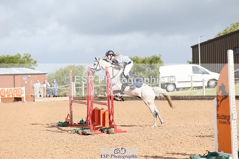 230715A-091708-00246 - Cls 13 Stepping Stones 128cm & 138cm