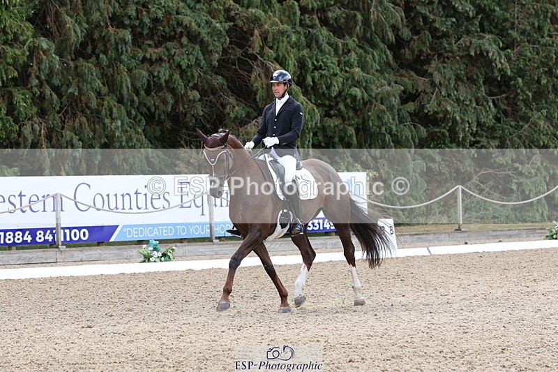 250809A-112253-03152 - 124-Mark.ForrestMarchioness.De.Fleurs