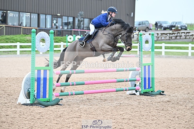 240128A-113233-00551 - Cls 3 Pony Discovery and 90cm Open