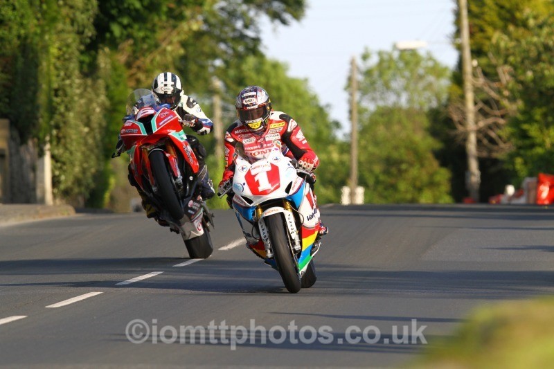 John McGuinness Honda / Valvoline Racing by Padgetts Motoc/ Michael Dunlop Honda/MD Racing - Tuesday Practice Solos