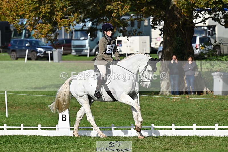 251024A-122100-09939 - G-571-Zoe.Mccanlis