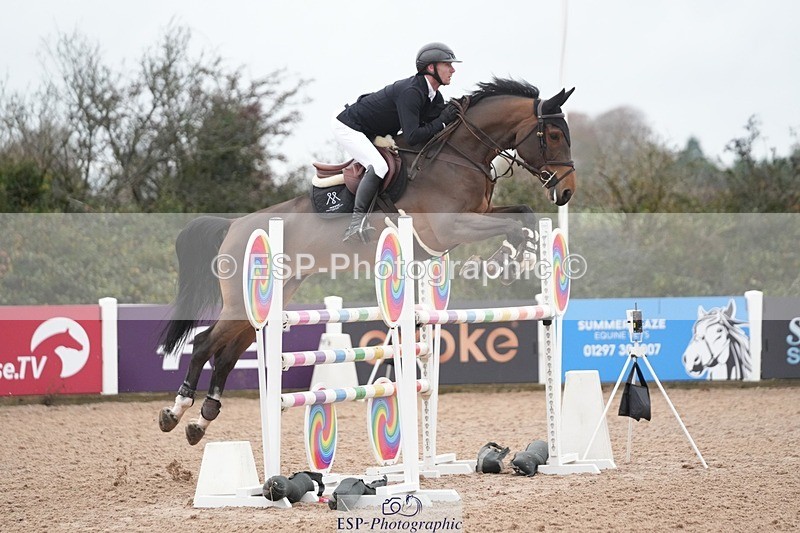 251107-131538-01108 - Cls 6 Foxhunter and 1.20m Open