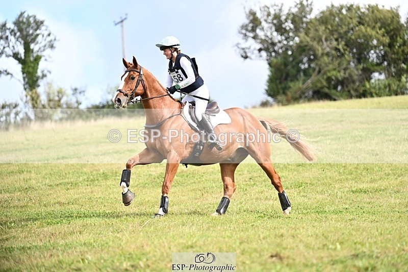 250831-104609-06408 - L-558-Lucy.Davies