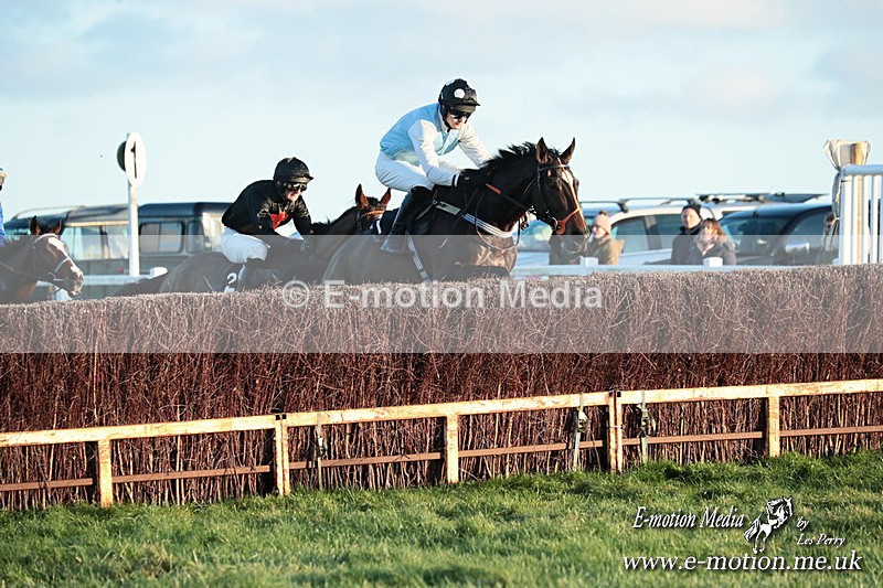 PtP 301125  0942 - Hursley Hambledon Point-to-Point Larkhill Racecourse 30/12/2025