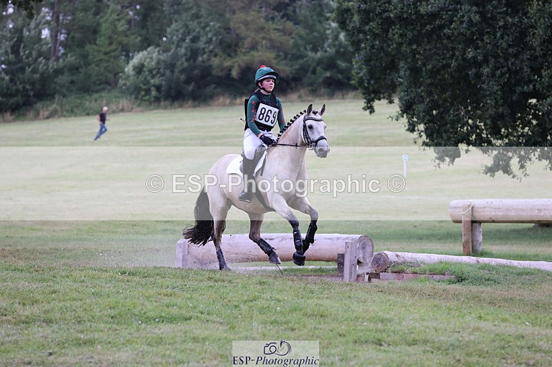 240825X-164640-37817 - 80cm XC 16.30 to 17.30