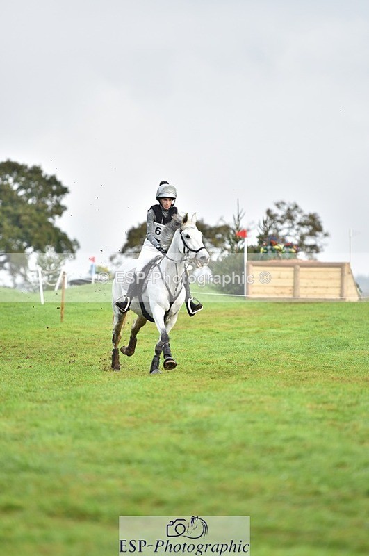 231021-092328-13525 - 616-HER.NAME.IS.LOLA-Emma.Farrar-SC+XC