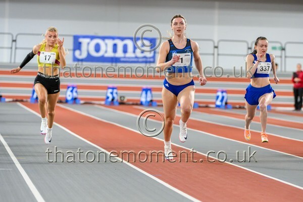 Age26SAT-926234 - Track Female Set One