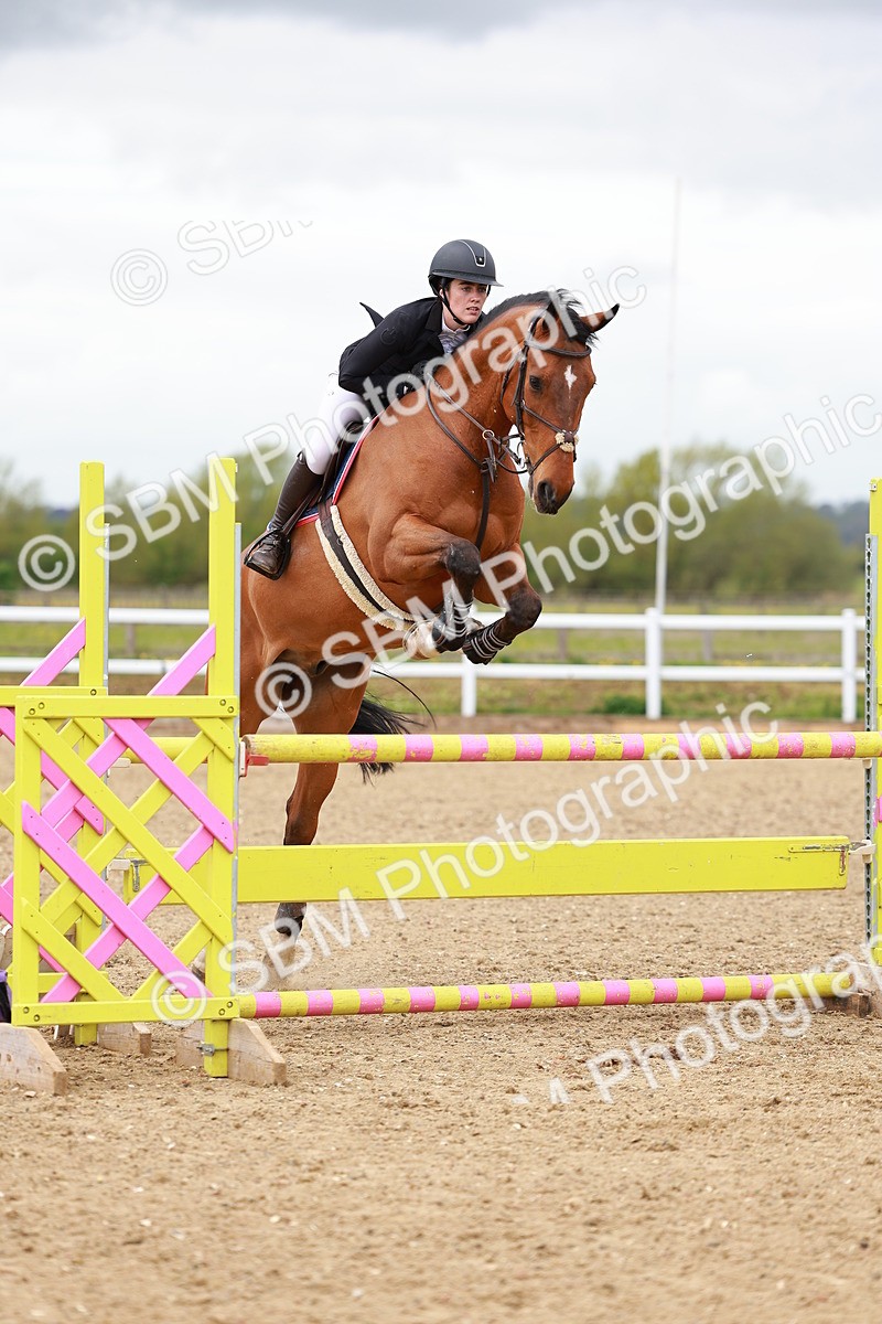 SBM_002284 - Class 10 - Senior Newcomers - 1.10m