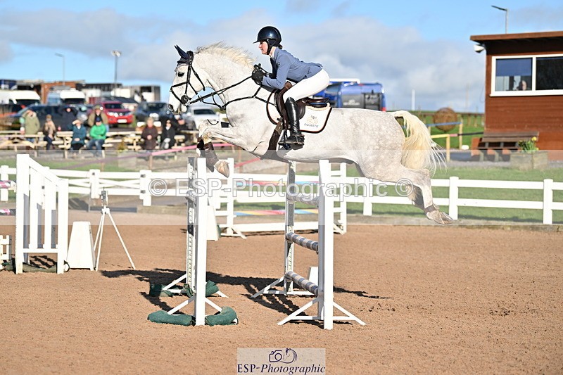 240224A-151216-04083 - Cls 15 Foxhunter and 1.20m Open