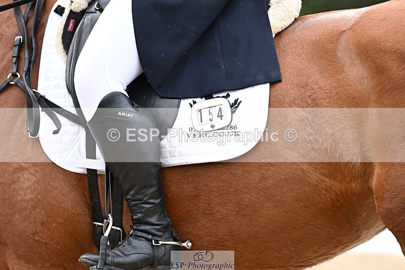 251023A-123911-02292 - B-154-Holly.Law