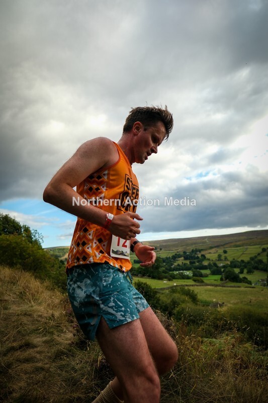 DSCF5471 - Reeth Fell race seniors