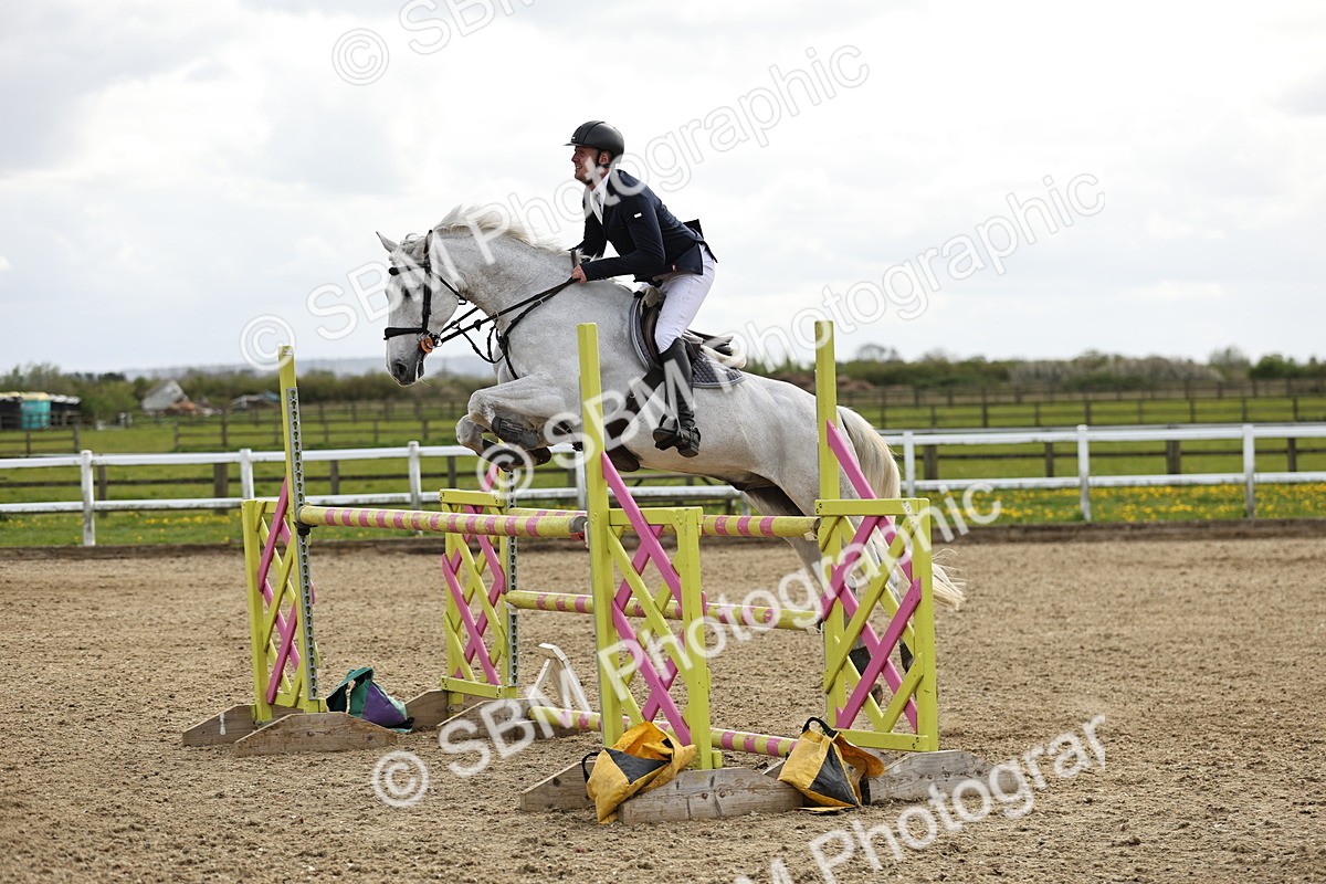 SBM_001472 - Class 5 -Senior Foxhunter - 1.20m