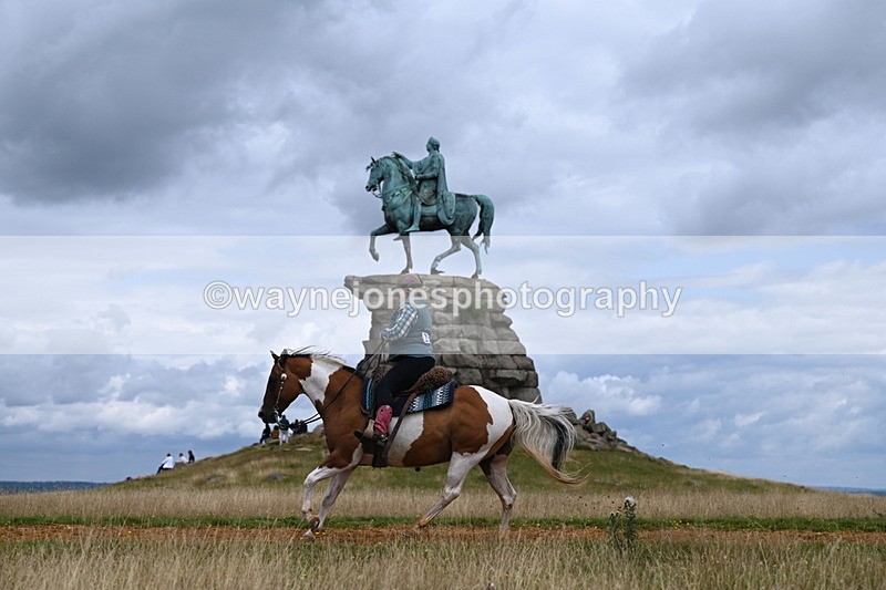 DSC_7077 - Time at Statue 12:45 to 13:15