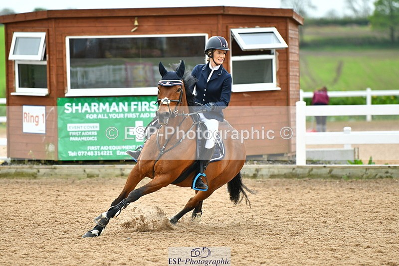 230507A-121502-07679 - Cls 42 95cm Amateur Quali