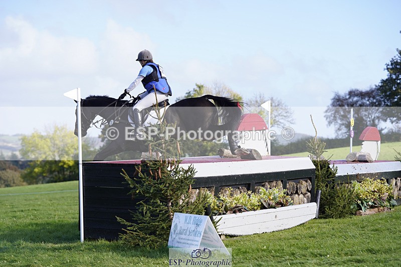 241025-144410-08981 - 219-Sam.Jennings-MONBEG.IGUASSU