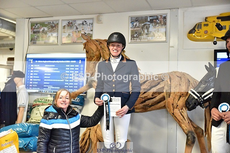 250215-131506-03672 - Medium Silver Presentations