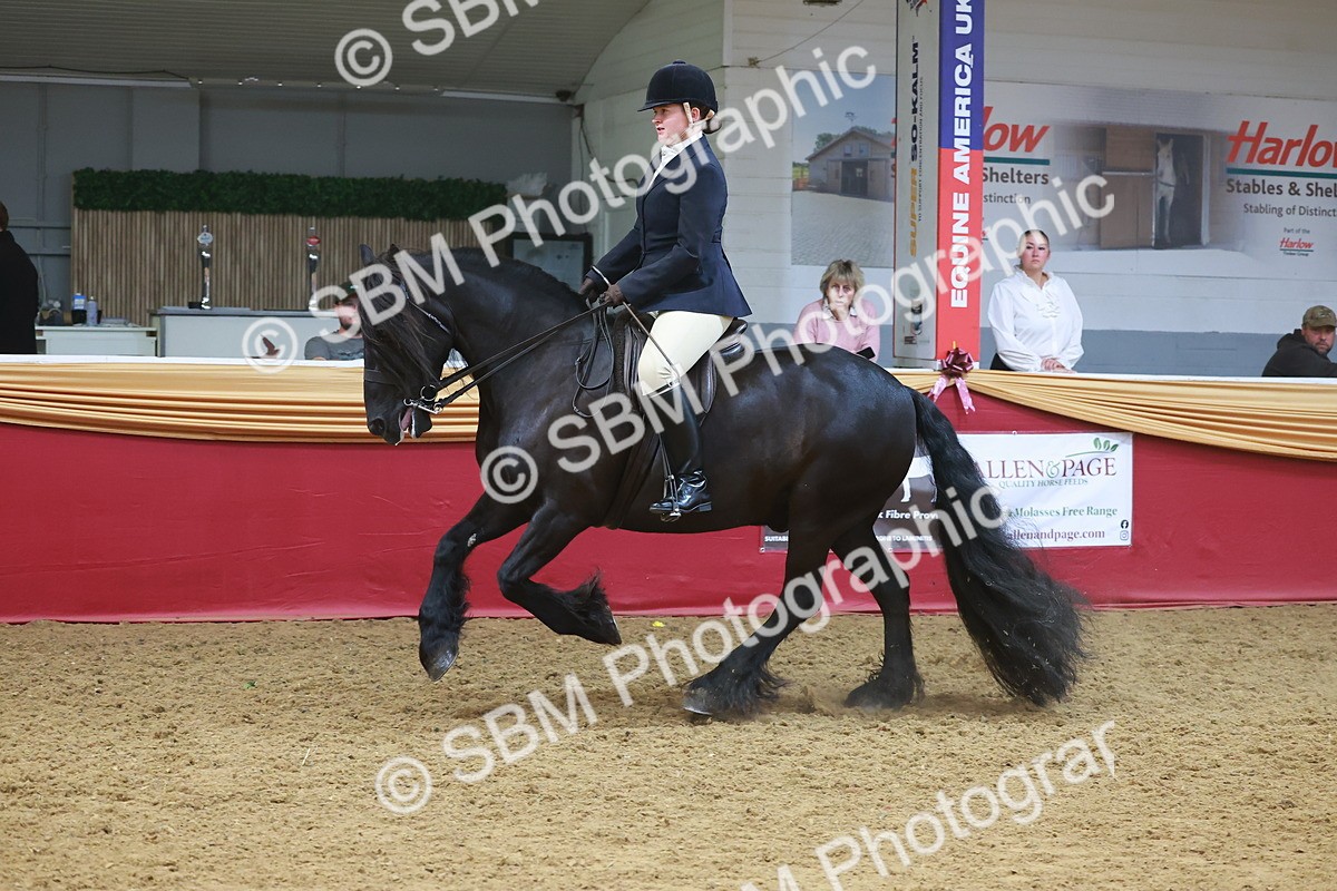 SBM_17775 - Class 952 - M&M Ridden Supreme Final